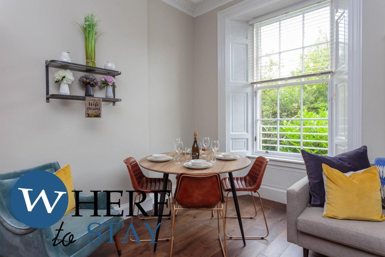Stylish 2Bed Apartment Underneath Edinburgh Castle المظهر الخارجي الصورة